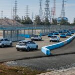 Konvoi Ratusan Mobil Listrik di Sirkuit Ancol: Antisipasi Formula E mobil_listrik_padati_sirkuit_ancol_jelang_formula_e-qICb_large.jpg